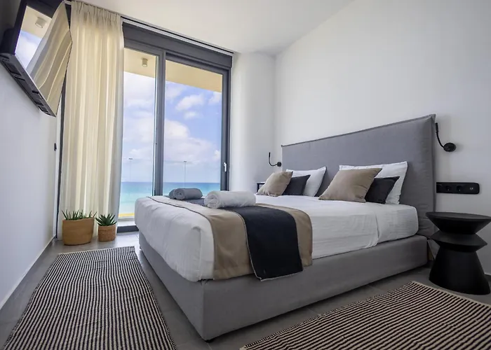 Villa Miguel Luxury Front *