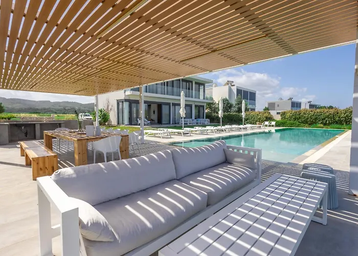 Miguel Luxury Front Villa *