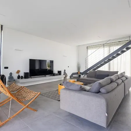 Villa Miguel Luxury Front *