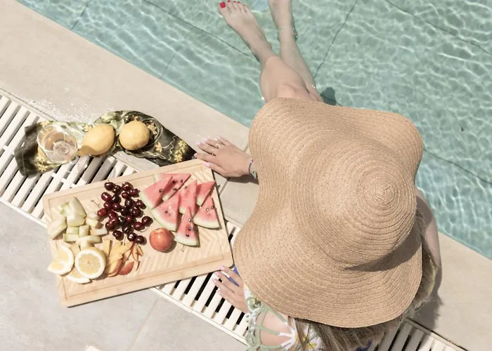 Miguel Luxury Front וילה