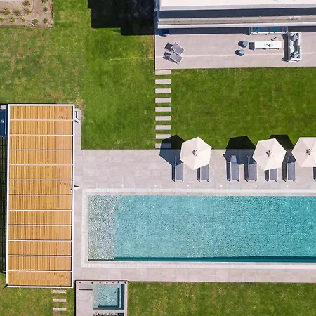 Vila Miguel Luxury Front